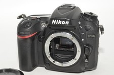 Nikon D7200 con 2237 scatti