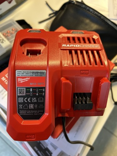 Milwaukee m12 2 5ah - m12-18, 2-5ah