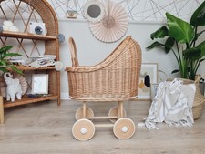 Passeggino per bambole in