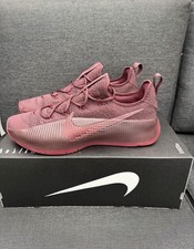 Nike LeBron TR 1 sneaker