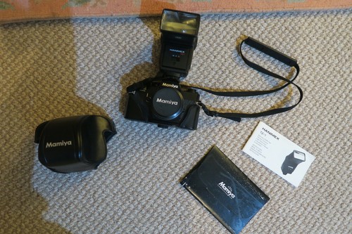 Mamiya quartz reflex - ze,