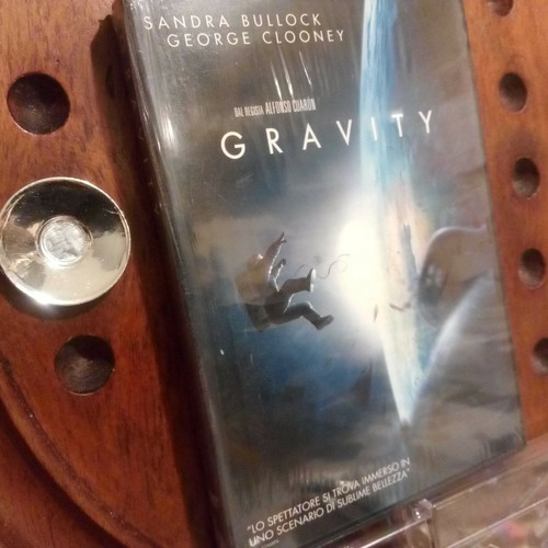 Gravity george clooney - ,