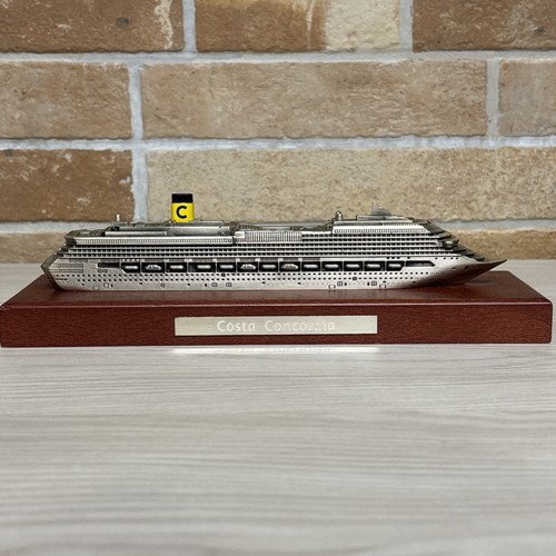 Modellino legno fuori - legno, “fuori