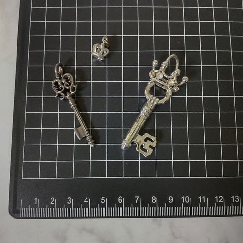 Set collana chiave - e, corona