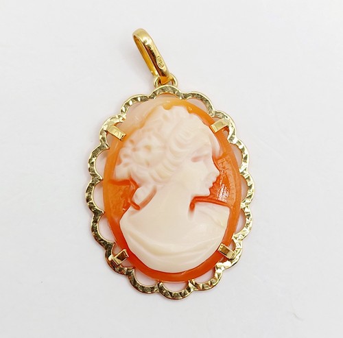 Ciondolo vintage oro 18k