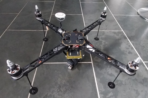 Drone aereo grande - drone/aereo,