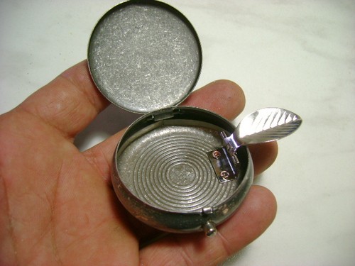 Posacenere metallo anticato - in,