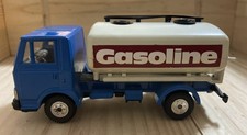 Camion cisterna benzina