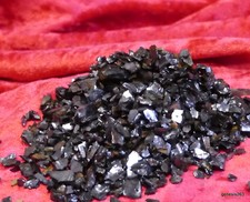 Pregiata scheggia di shungite