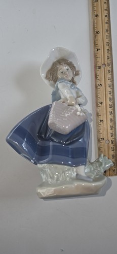 Lladro heritage 5222 pretty - heritage,