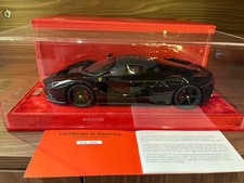 MR COLLECTION 1/18 FERRARI