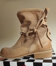 Stivaletti estivi in pelle, 39 in ottime condizioni 