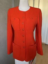 CHANEL Giacca Modello Estate 1995. Tweed. Colore corallo.