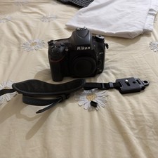 FOTOCAMERA REFLEX DIGITALE
