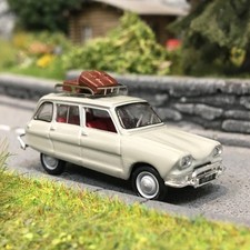 Citroën AMI 6 Break, gris rosé, galerie de toit et 2 valises - SAI 1711 - HO 1/8