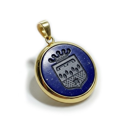 Pendente lapis inciso - in, e