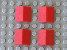 4 x LEGO Red Slope 33 2 x 2