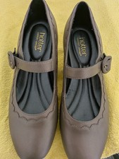 Scarpe con tacco basso Mary