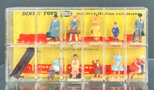 Dinky toys 052 railway - toys, station
