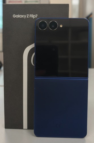 Samsung galaxy flip - samsung,