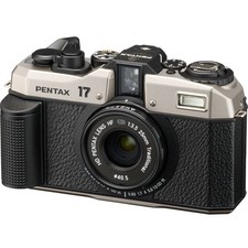 Pentax 17 fotocamera pellicola