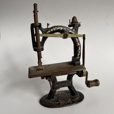 Macchina da cucire giocattolo