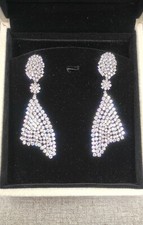 Magnifico orecchino lampadario