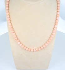 Collana con coralli
