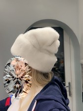 Un cappello in vero visone