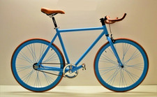 Fixed 28 bici single speed celeste personalizzabile