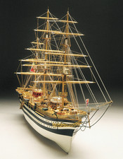 Mantova Models scala 1/100 Amerigo Vespucci model kit
