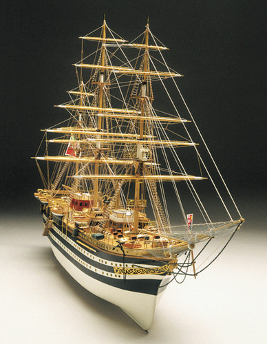 Mantova models scala - mantova, 1/100