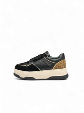 Janet & Janet Sneakers