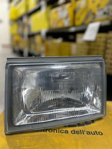 Faro proiettore anteriore