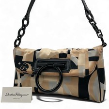 Borsa a mano Salvatore