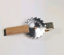 Fermacravatta Lama Seghetto