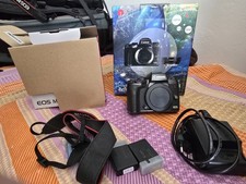 CANON EOS M5 Mirrorless 
