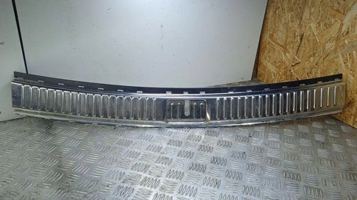 Rivestimento serratura