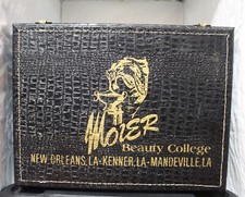 Moler Beauty College custodia