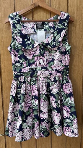 Hearts roses navy - &,