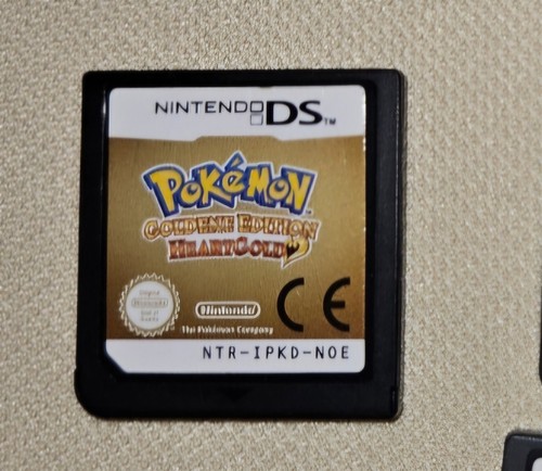 Pokemon gold edition - gold,