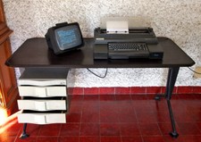 Scrivania Olivetti Synthesis Arco + Olivetti ETV250 Videoscrittura con monitor