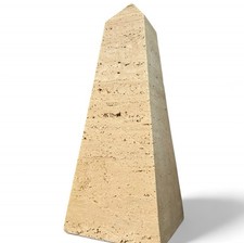 Autentico obelisco in