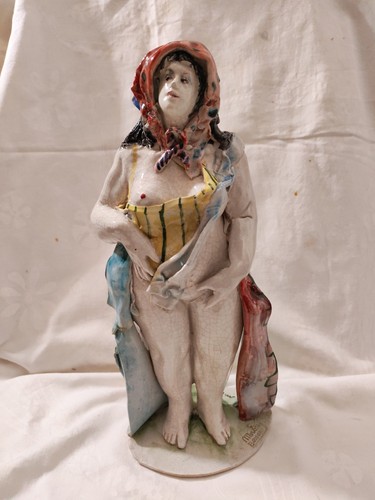 Statua inceramica firmata
