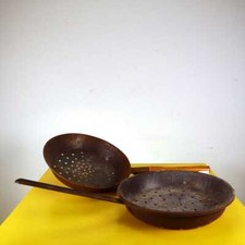 coppia di padelle forate per caldarroste vintage