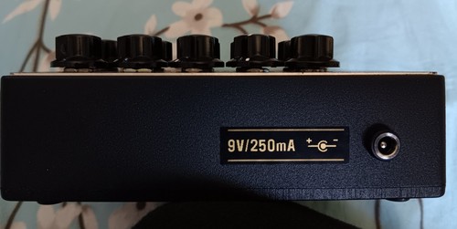 Preamplificatore basso - , e