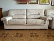 Comodo divano  in pelle 3