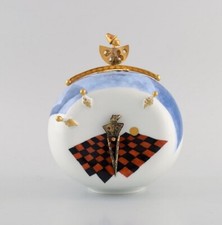 Silvia Klöde (n. 1956) e Alfred Weber, Meissen. Vaso con coperchio surrealist...