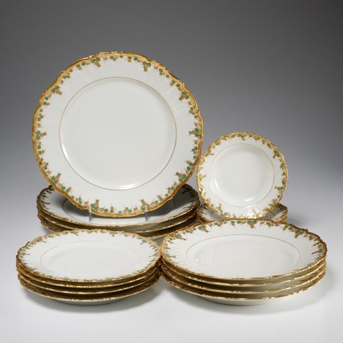 Antico set stoviglie