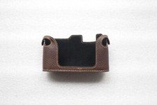 Custodia mezza fotocamera in